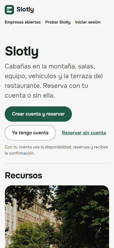 La misma página de Slotly en un teléfono